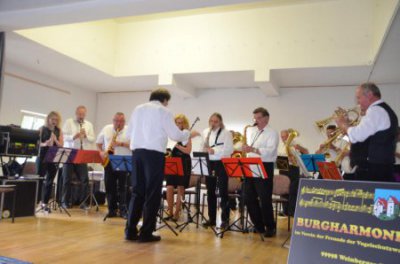 Auftritt zum „verregneten" Sommerfest 2014